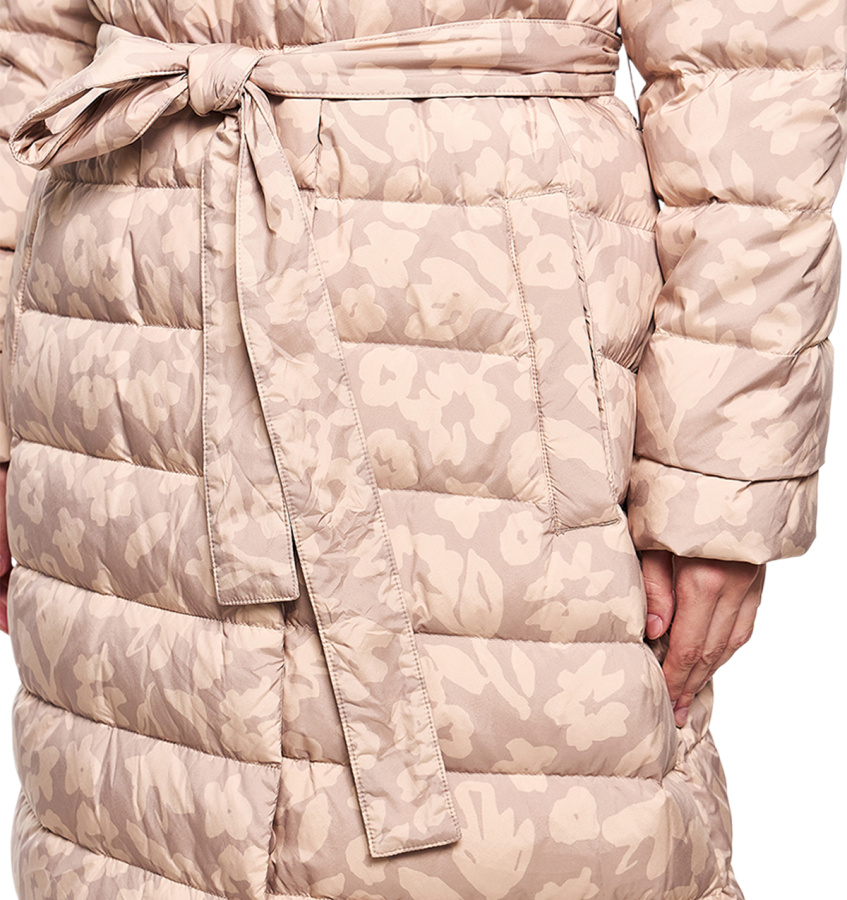 DREAMS by Alena Akhmadullina