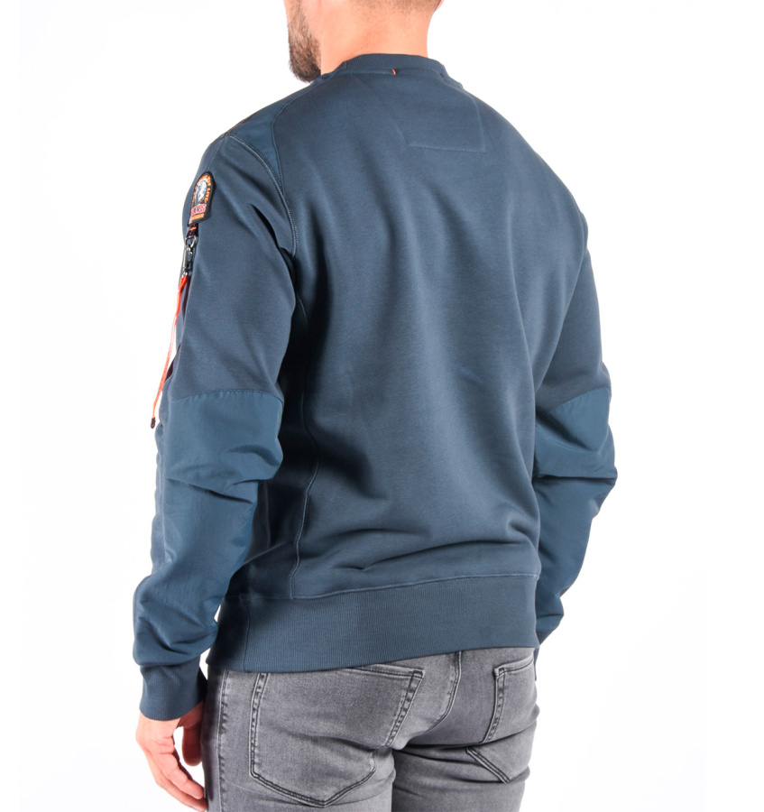 Parajumpers