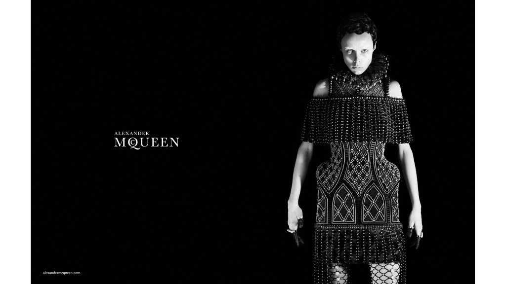  Alexander McQueen   .jpg