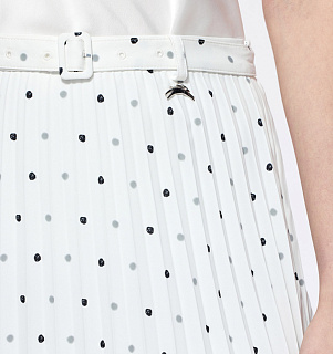 DREAMS by Alena Akhmadullina