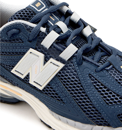 New Balance New Balance  