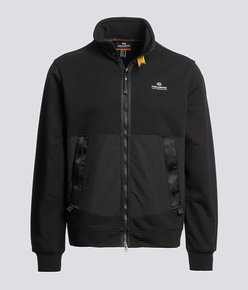 Parajumpers