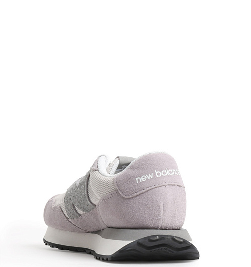 New Balance New Balance  